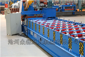 全自動(dòng)液壓導(dǎo)柱840型壓瓦機(jī)