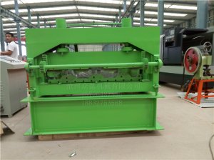 1025樓承板壓型設(shè)備